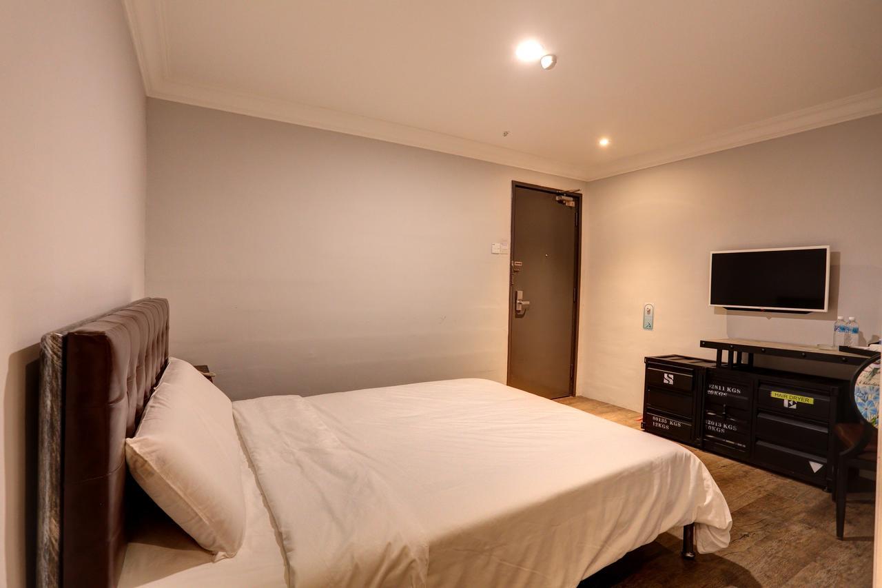 Kristal Hotel *