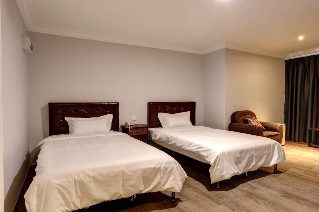 Kristal Hotel *